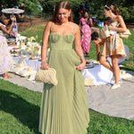 Lara - Moderna Elegancija S Otvorenim Leđima Maja Zagreb