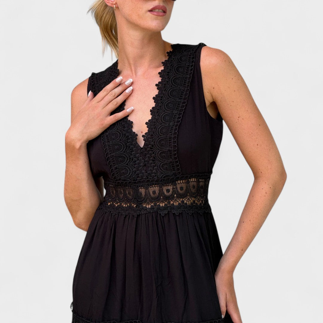 Elena - Elegantna Čipkasta Haljina s V-Izrezom Maja Zagreb