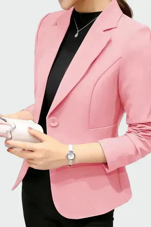 Sako u idealnoj liniji Maja Zagreb