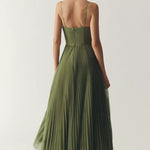 Lara - Moderna Elegancija S Otvorenim Leđima Maja Zagreb