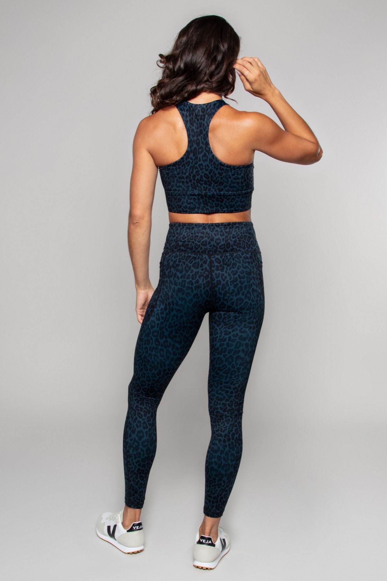 Nika Tajice s Visokim Strukom i Džepovima Maja Zagreb