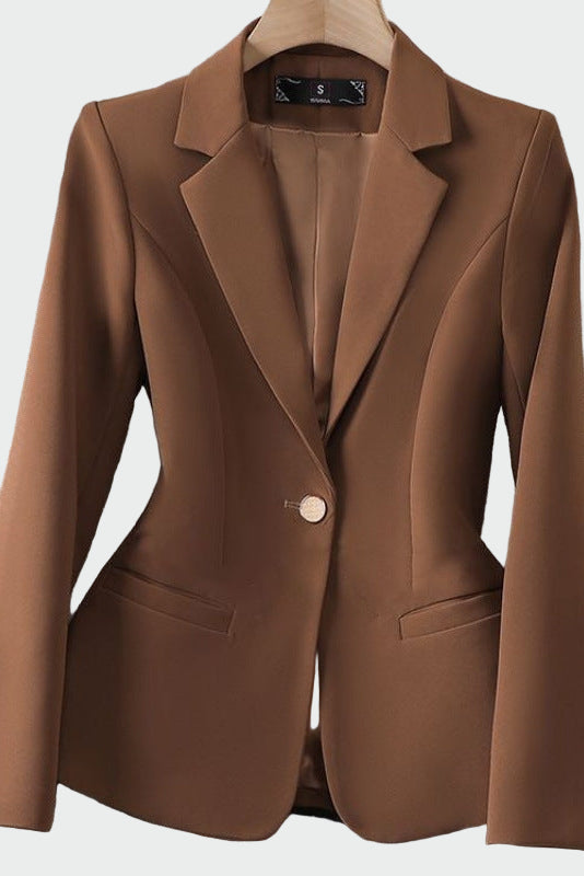 Sako u modernoj elegantnoj liniji Maja Zagreb